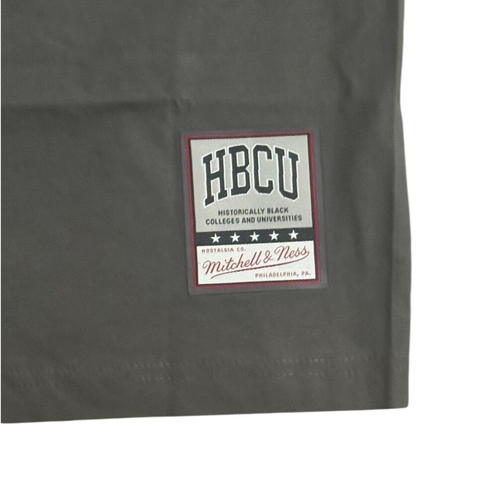NWT! Texas Southern University Houston HBCU Grey Wreath T-Shirt - Size Medium - Picture 2 of 4